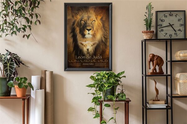 Lion of Judah Spanish - 24x36 Art Poster Print for Wall, Home Decor